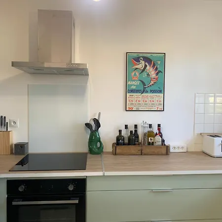 Hébergement de vacances Maison 300m De La *